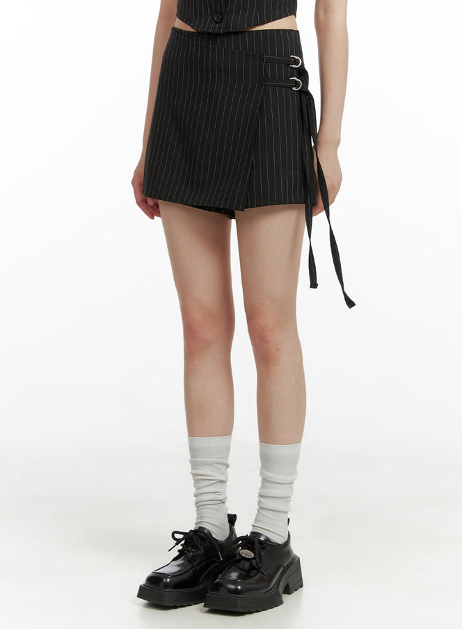 stripe-buckle-wrap-shorts-cl402 / Black