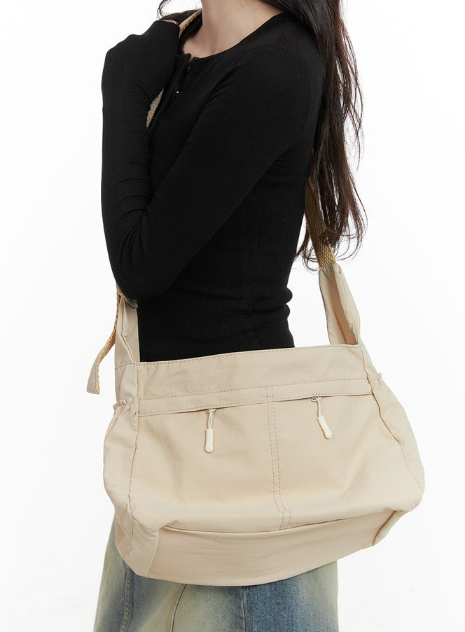 nylon-crossbody-bag-ca403 / Light beige