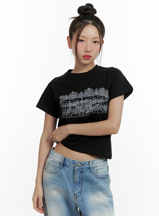 merry-go-around-cotton-graphic-crop-tee-cl410 / Black