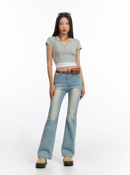 light-washed-slim-fit-bootcut-jeans-il409