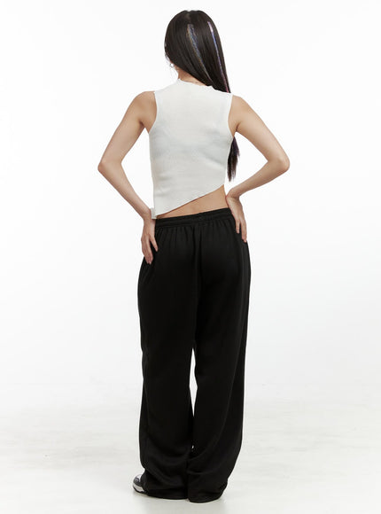 asymmetrical-mock-neck-crop-sleeveless-top-ol408