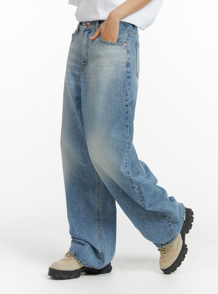 washed-wide-leg-jeans-cf419