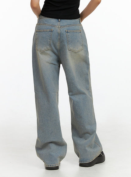 light-washed-baggy-jeans-il409