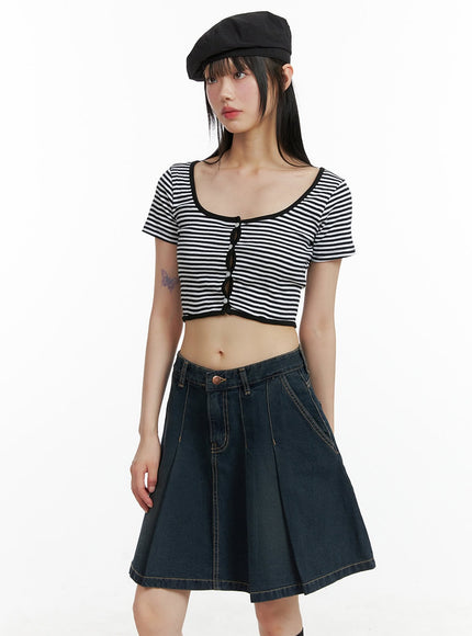 stripe-buttoned-crop-top-cl403