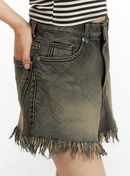 washed-distressed-denim-shorts-cl401