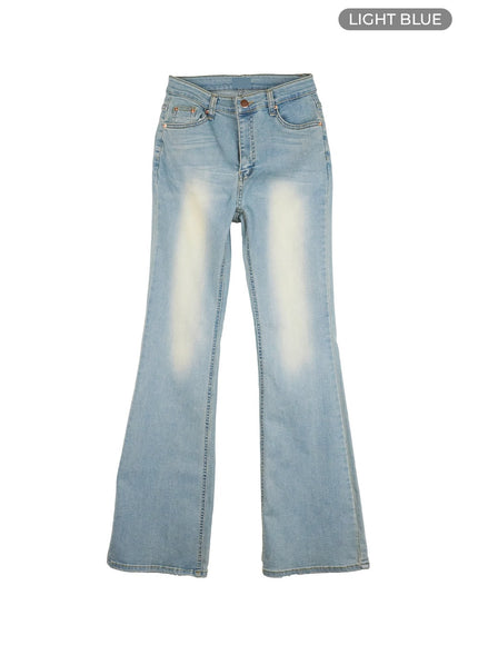 light-washed-slim-fit-bootcut-jeans-il409