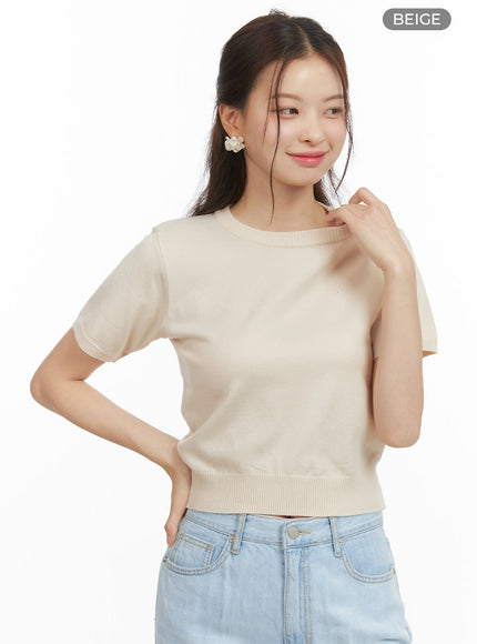 solid-round-neck-knit-top-oy421 / Beige