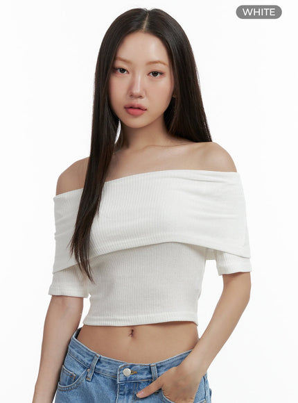 ribbed-off-shoulder-crop-tee-ol401 / White