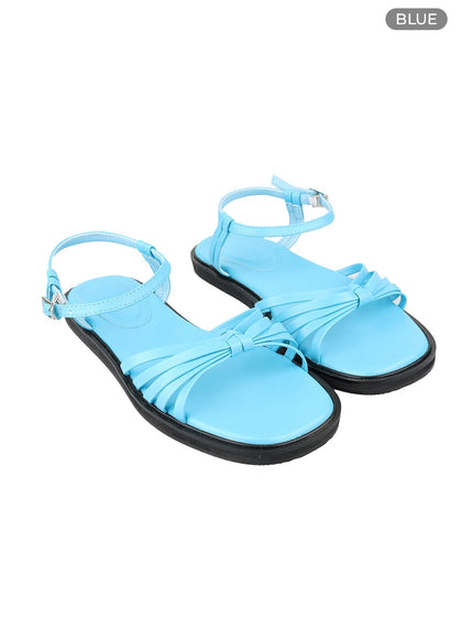 twist-strap-faux-leather-sandals-oy409 / Blue