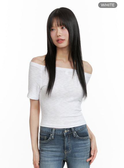 basic-off-shoulder-crop-top-cl403 / White