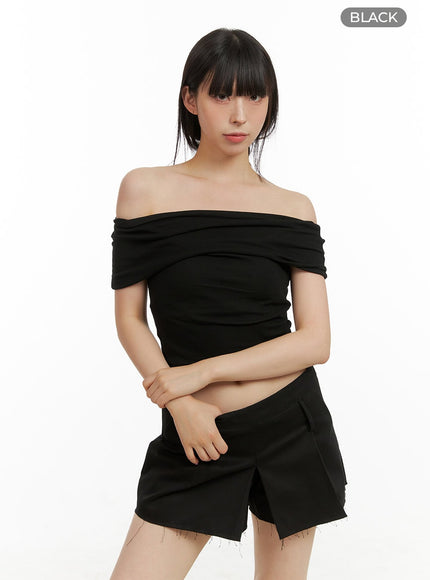 shirred-off-shoulder-crop-top-cu425 / Black